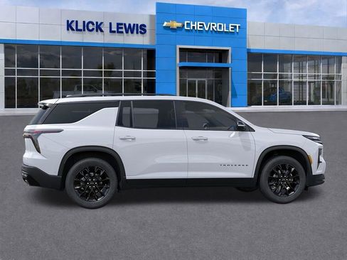 New 2026 Chevrolet Traverse LT w/ Midnight/Sport Edition FWD image 5