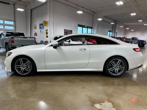 Used 2018 Mercedes-Benz E 400 Coupe image 5