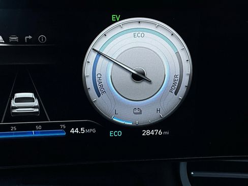 Used 2025 Hyundai Elantra Limited image 39