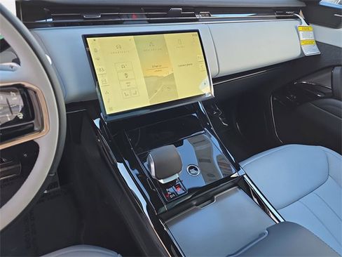 New 2026 Land Rover Range Rover Sport Dynamic SE image 13