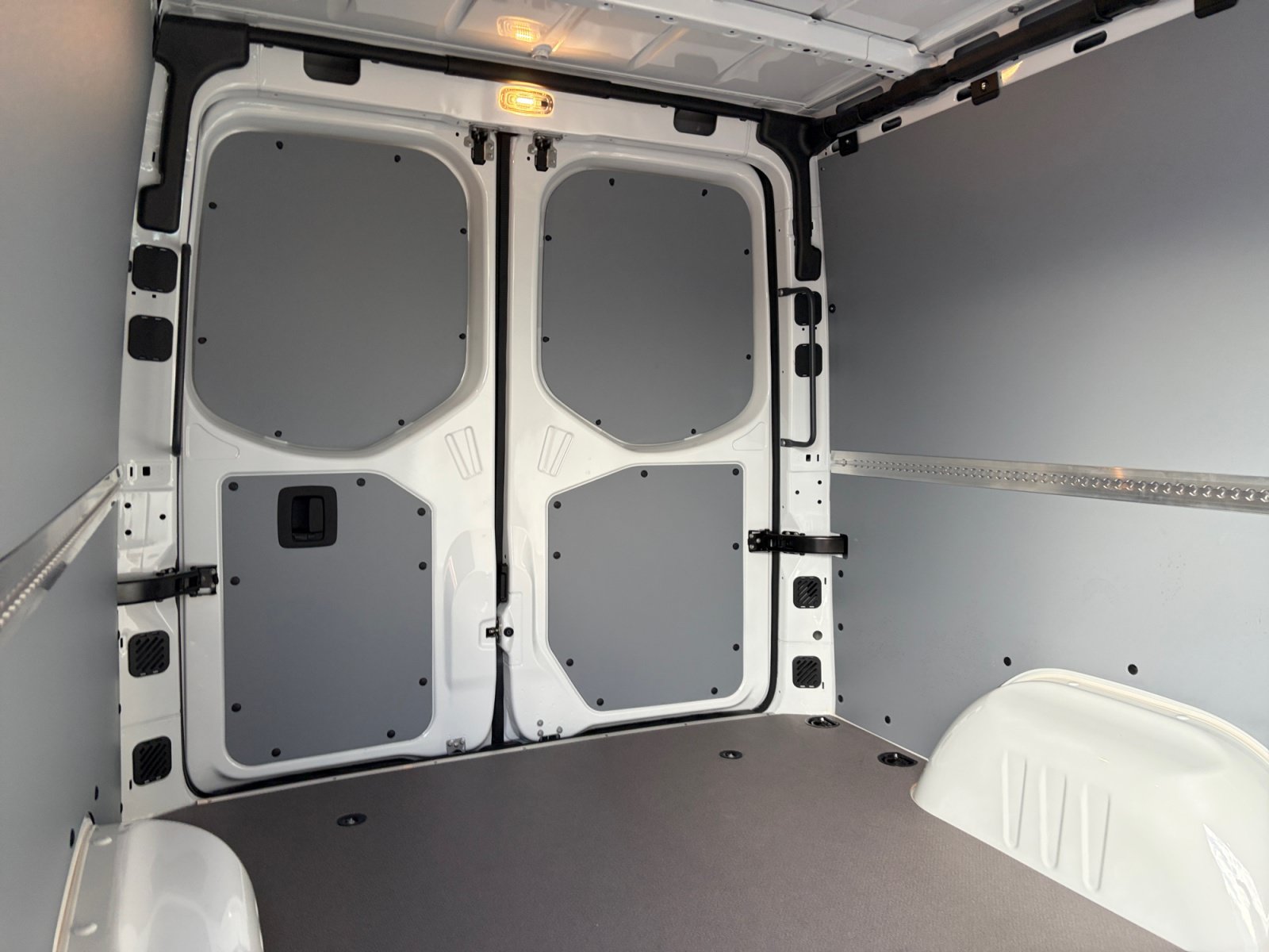 New 2026 Mercedes-Benz Sprinter 2500 image 18