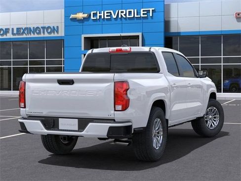 Used 2024 Chevrolet Colorado LT w/ LT Convenience Package II RWD image 4