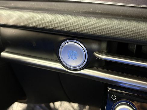 Used 2025 Hyundai Tucson SEL FWD image 23