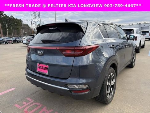 Certified 2022 Kia Sportage LX image 5