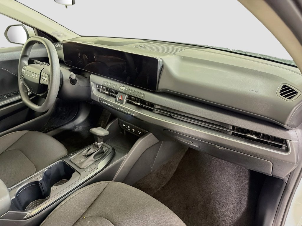 Used 2026 Kia K4 FWD image 31