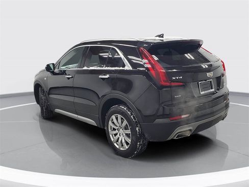 Used 2020 Cadillac XT4 Premium Luxury w/ Cold Weather Package image 4