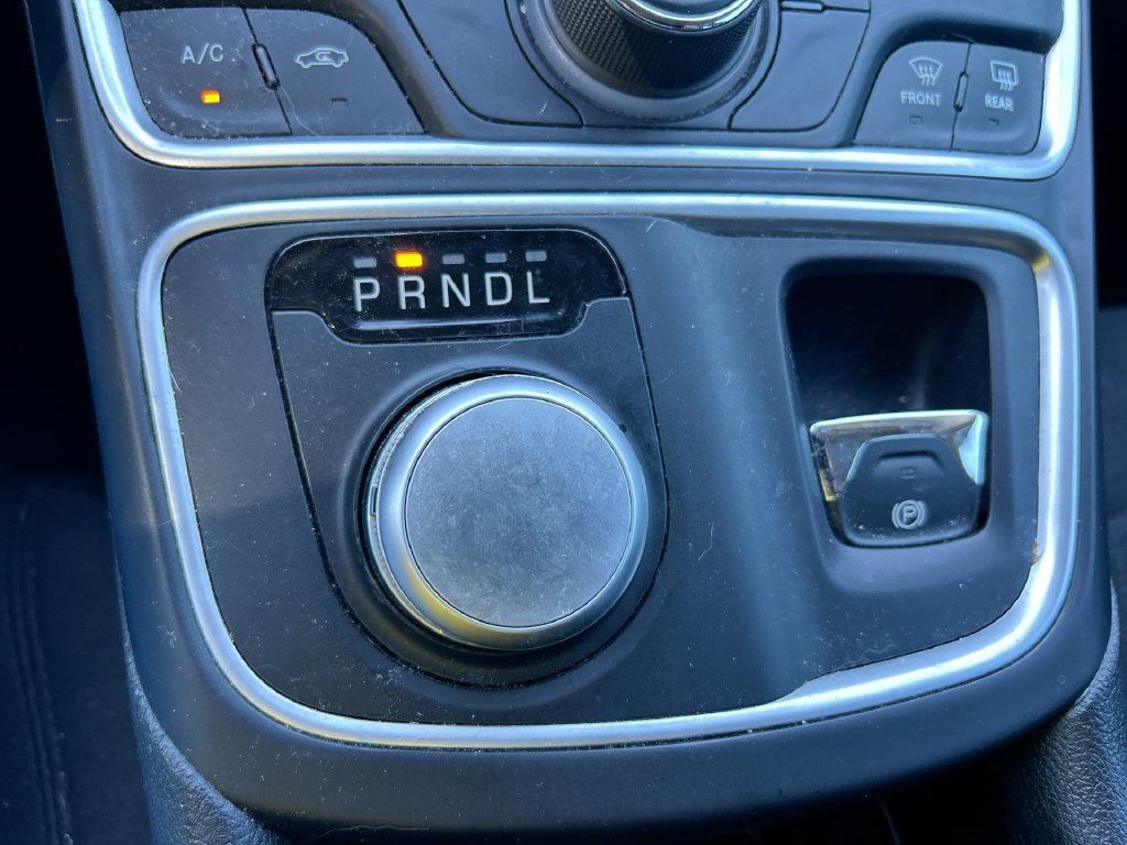 Used 2016 Chrysler 200 Limited FWD image 23
