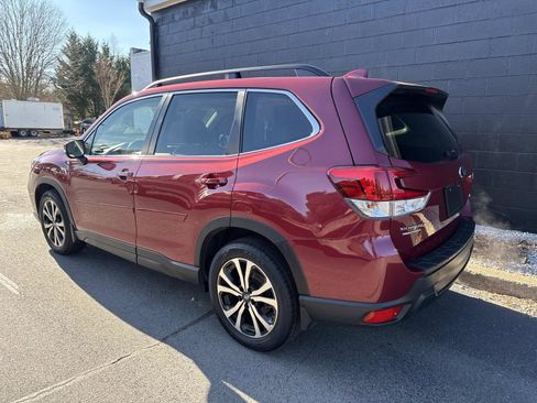 Used 2021 Subaru Forester Limited image 7