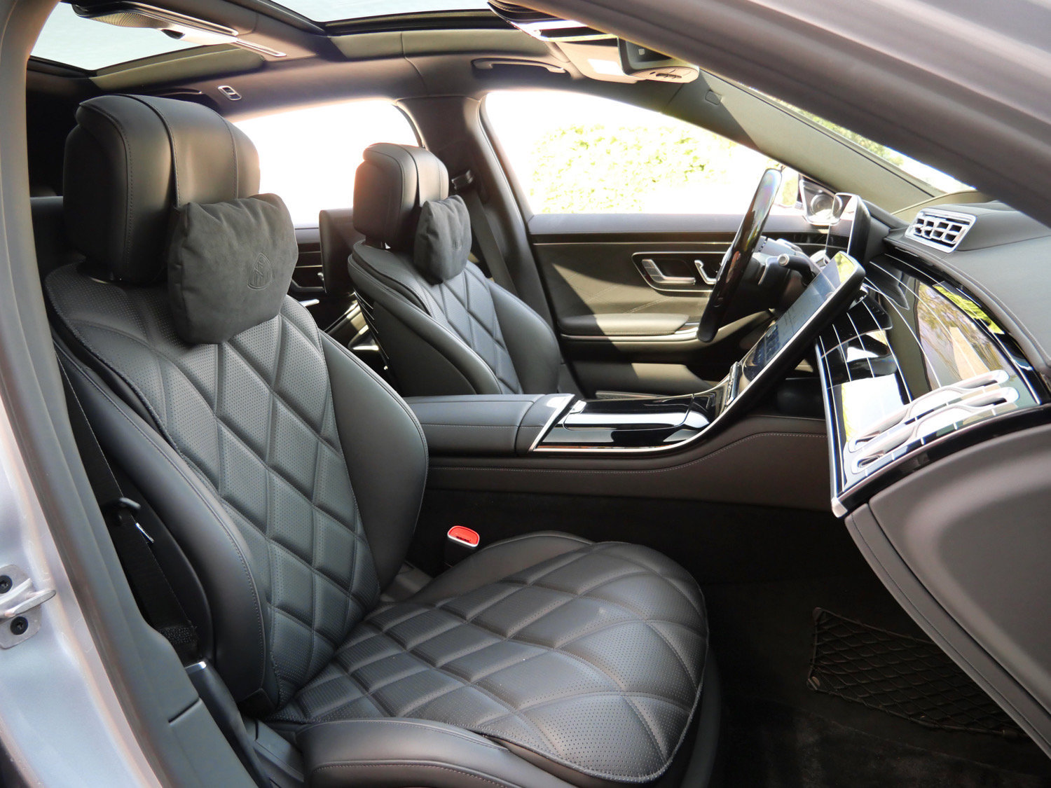 Used 2024 Mercedes-Benz Maybach S 680 4MATIC image 35