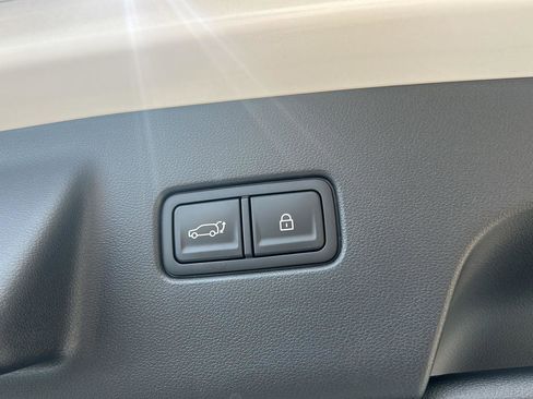 Certified 2026 Hyundai Palisade Limited AWD/4WD image 8