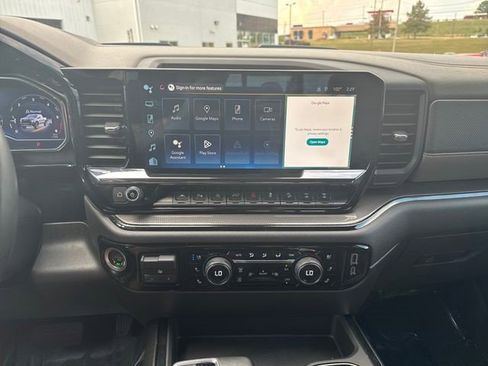 Certified 2024 Chevrolet Silverado 1500 ZR2 image 18