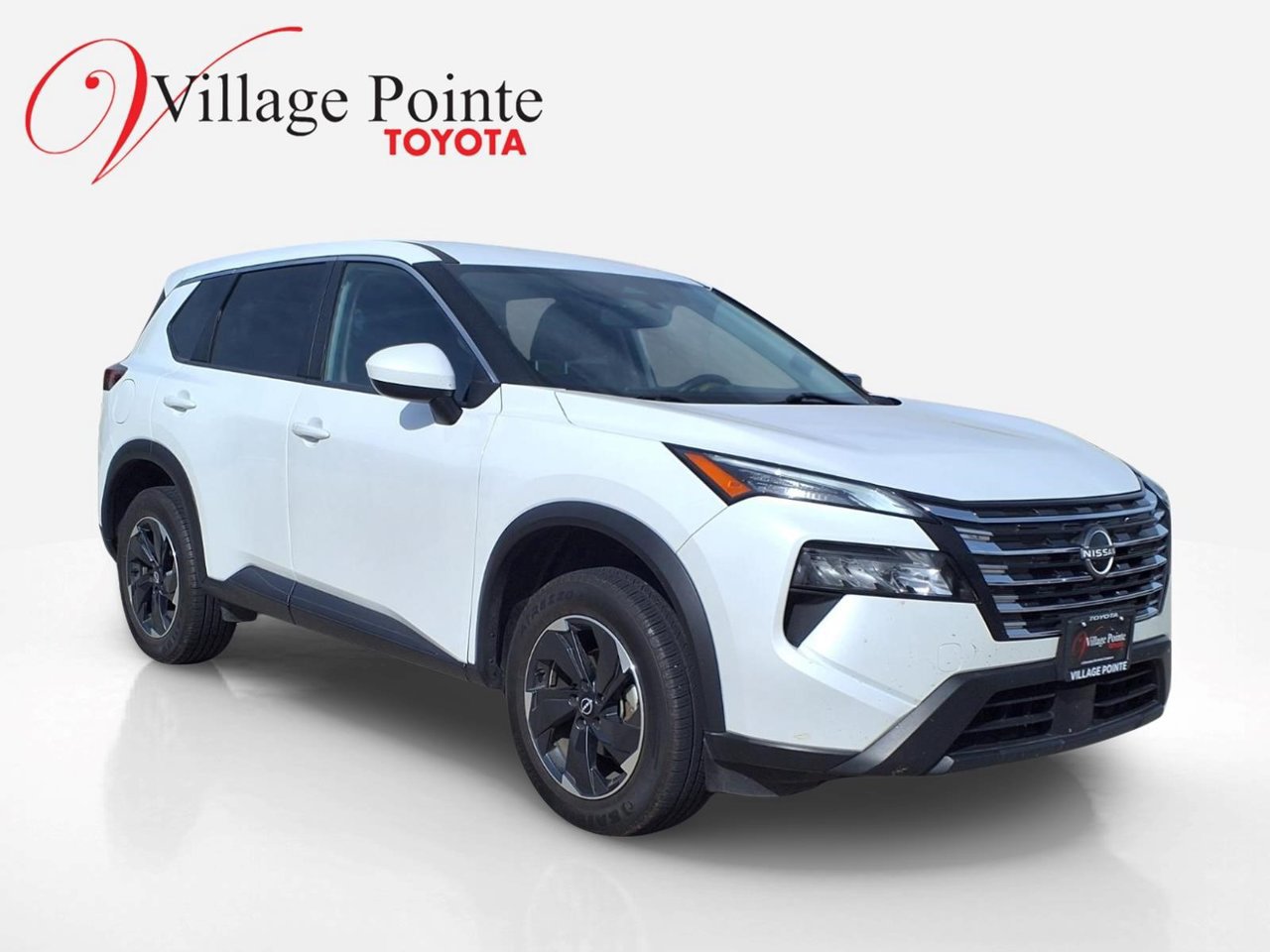 Used 2024 Nissan Rogue SV FWD image 1
