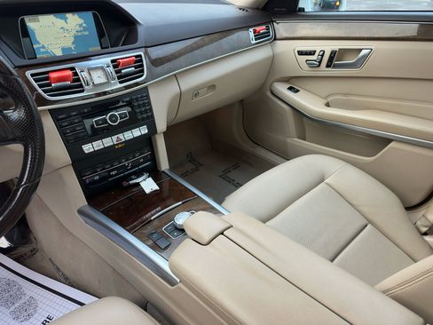 Used 2015 Mercedes-Benz E 350 Sedan image 24