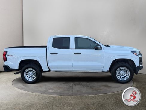 Used 2023 Chevrolet Colorado W/T w/ Safety Package AWD/4WD image 8