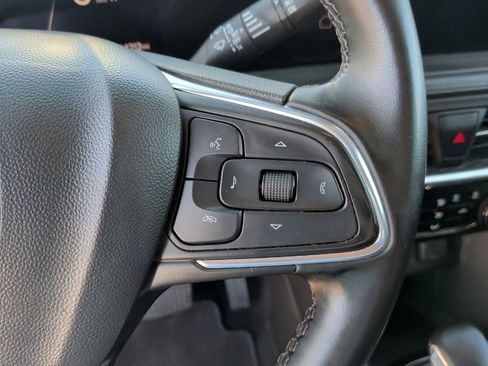 Used 2024 Buick Encore GX Sport Touring image 18