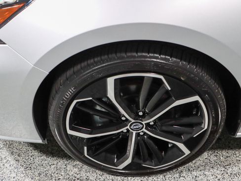 Used 2024 Nissan Altima 2.5 SR w/ SR Premium Package image 11