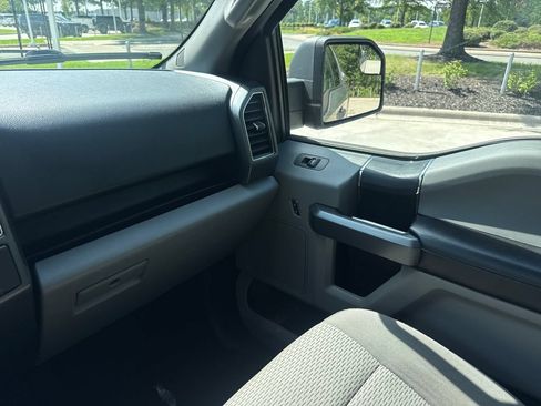 Used 2017 Ford F150 XLT AWD/4WD image 17