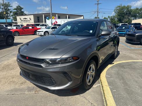 Certified 2024 Dodge Hornet GT image 3