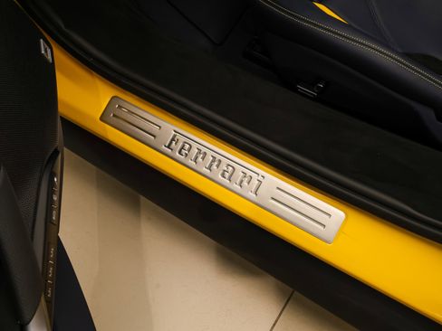 Used 2025 Ferrari 296 GTS image 40