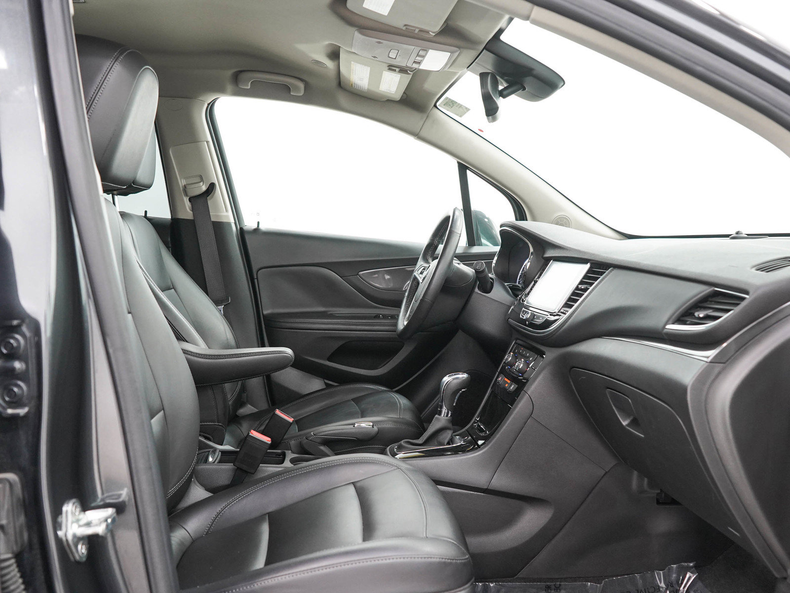 Used 2018 Buick Encore Essence AWD/4WD image 12