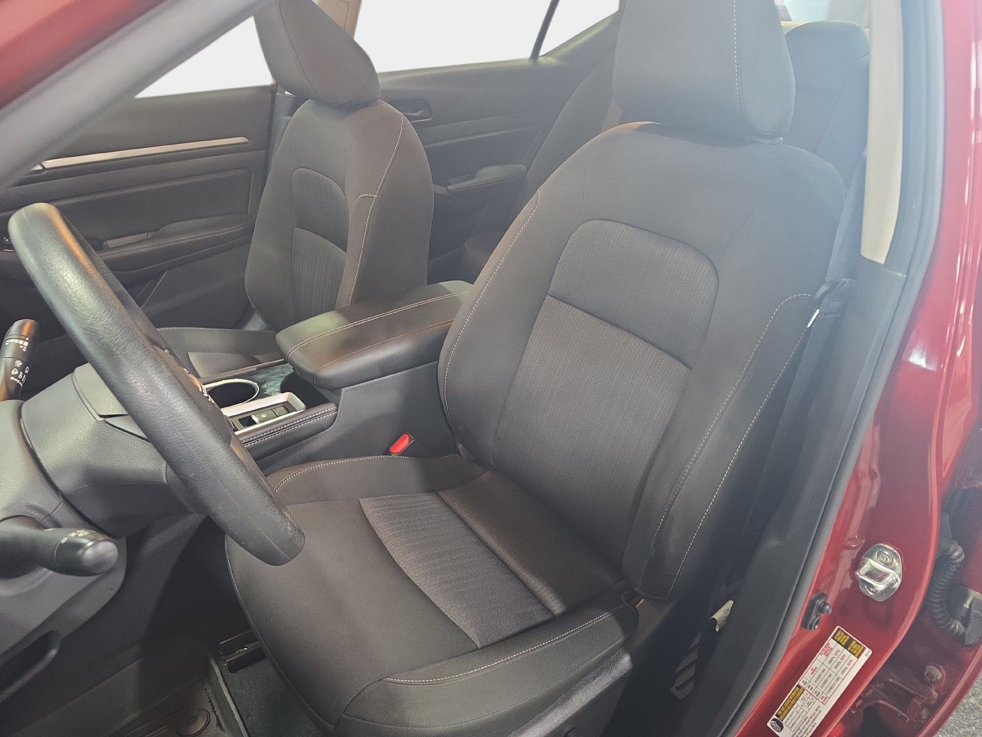 Used 2023 Nissan Altima 2.5 SV AWD/4WD image 15