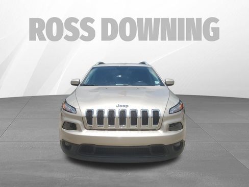 Used 2015 Jeep Cherokee Latitude FWD image 2