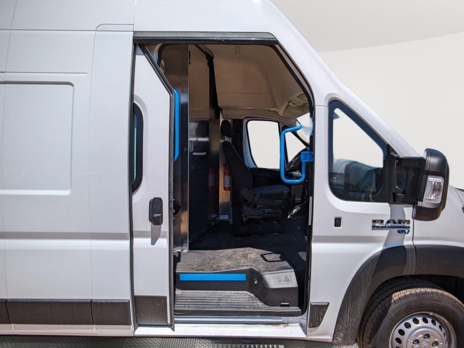 New 2024 RAM ProMaster 3500 w/ Delivery Van Package FWD image 7