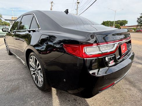 Used 2019 Lincoln Continental Reserve AWD/4WD image 5