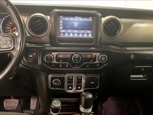 Used 2020 Jeep Wrangler Sport AWD/4WD image 7