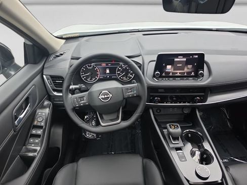 New 2026 Nissan Rogue Dark Armor AWD/4WD image 12