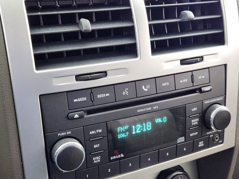 Used 2009 Dodge Nitro SE image 23