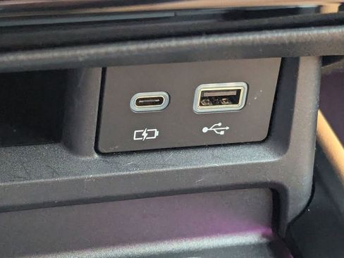 Used 2025 Lexus NX 300h AWD w/ Luxury Package image 34