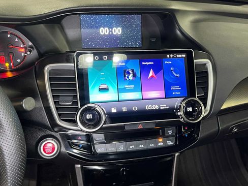 Used 2016 Honda Accord EX image 29