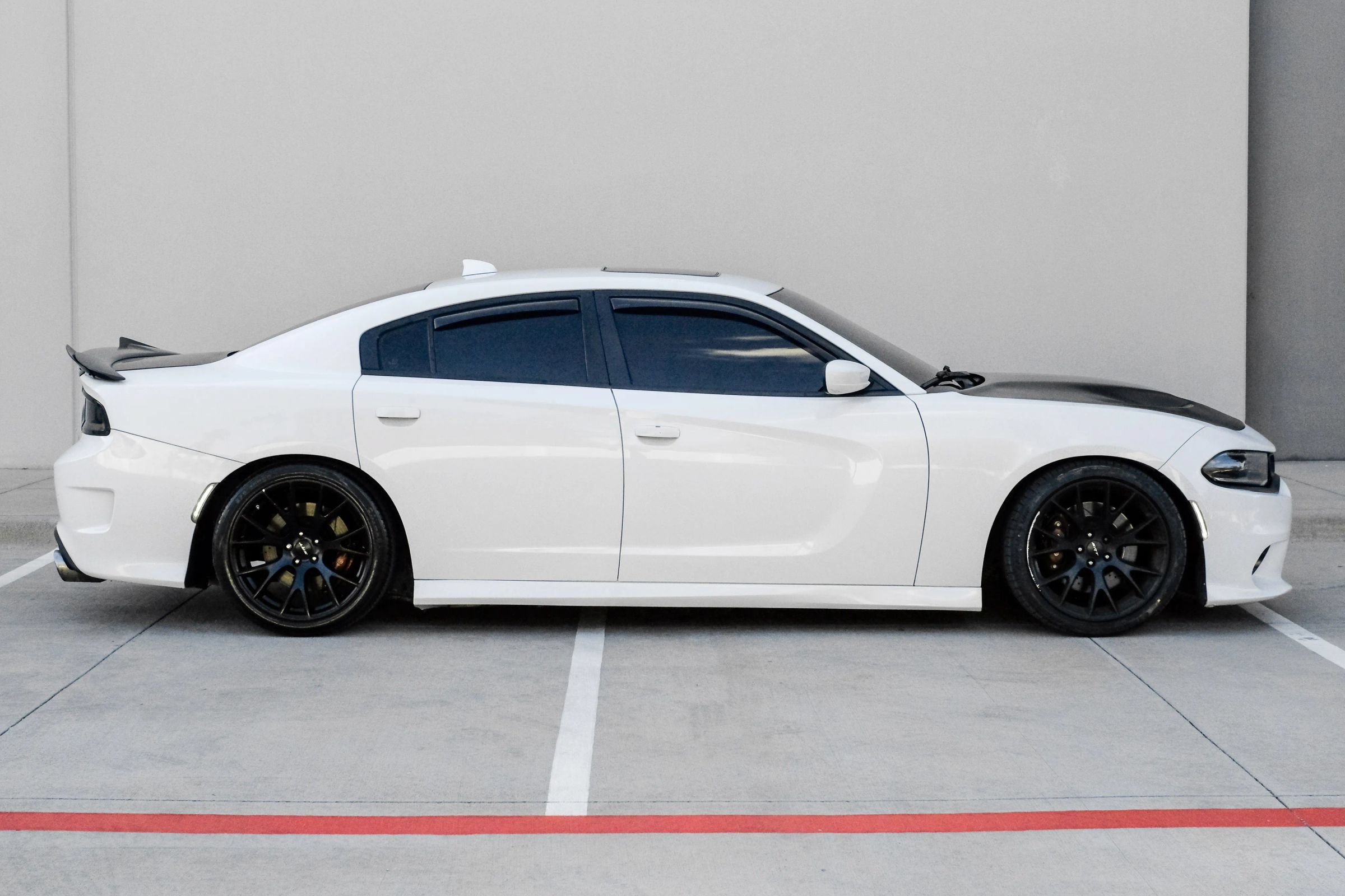 Used 2019 Dodge Charger Scat Pack w/ Navigation & Travel Group RWD image 2