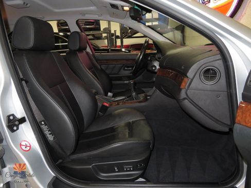 Used 2002 BMW 540i Sedan image 6