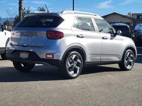 New 2026 Hyundai Venue SEL image 2