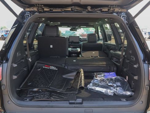 Used 2025 Toyota Sequoia TRD Pro AWD/4WD image 5