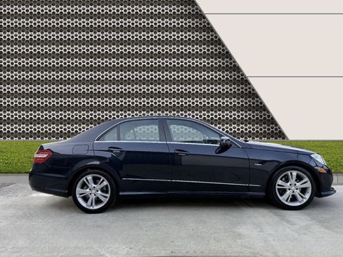 Used 2012 Mercedes-Benz E 350 4MATIC Sedan image 11