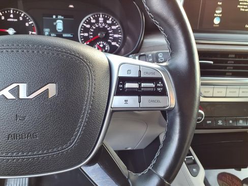 Certified 2022 Kia Telluride EX w/ EX Premium Package image 18