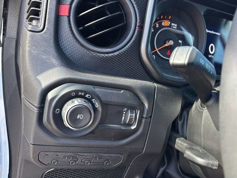 Used 2024 Jeep Wrangler Unlimited Rubicon w/ XTREMEE 35" Tire Package image 19