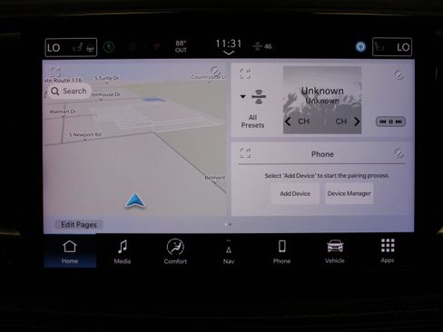 Used 2025 Chrysler Pacifica Limited FWD image 26