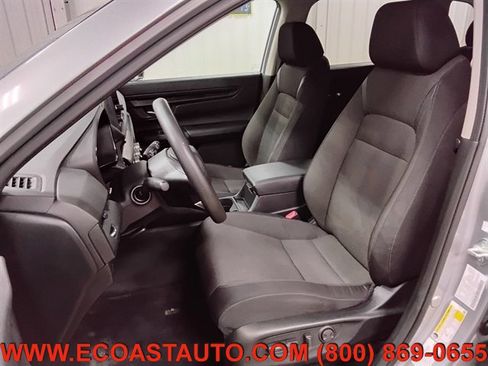 Used 2023 Honda CR-V EX image 10