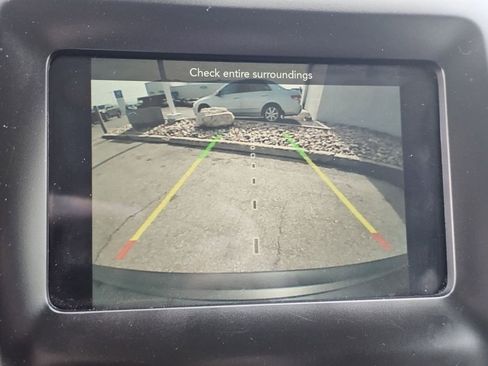 Used 2019 Jeep Cherokee Latitude Plus w/ Comfort/Convenience Group AWD/4WD image 8