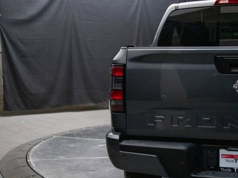Used 2023 Nissan Frontier SV w/ SV Convenience Package image 12
