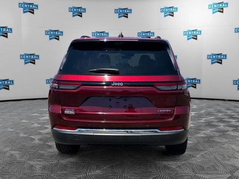 Certified 2023 Jeep Grand Cherokee Limited w/ Luxury Tech Group II AWD/4WD image 5