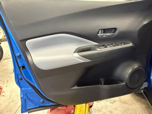 Used 2023 Nissan Kicks SR w/ SR Premium Package image 29