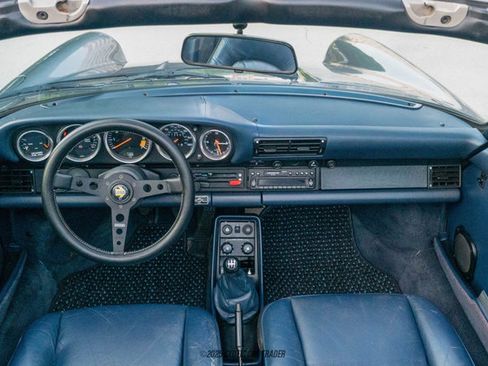 Used 1986 Porsche 911 Carrera RWD image 36