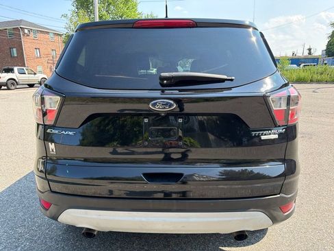 Used 2017 Ford Escape Titanium FWD image 5