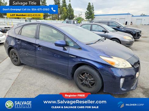 Used 2014 Toyota Prius Two FWD image 5