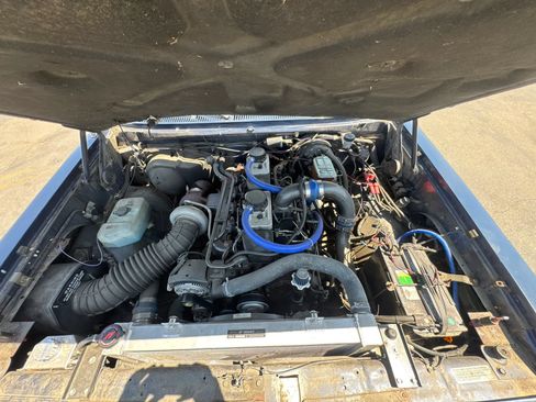 Used 1992 Dodge D/W Truck 250 AWD/4WD image 25
